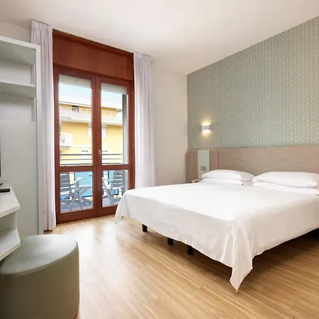 Hotel Croce Di Malta 4*